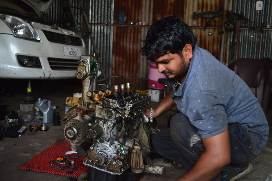 Engine overhaul cost