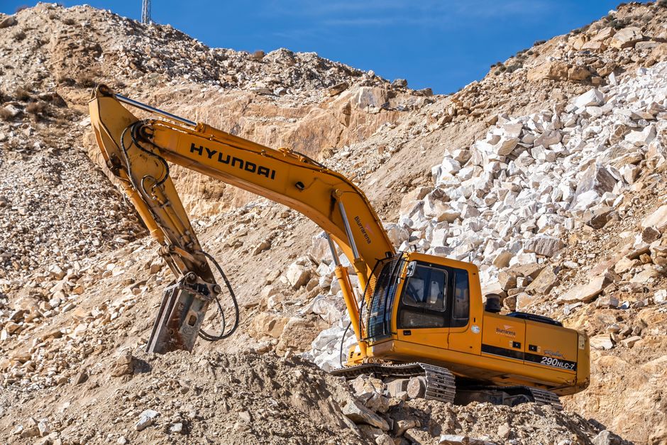 excavator rental